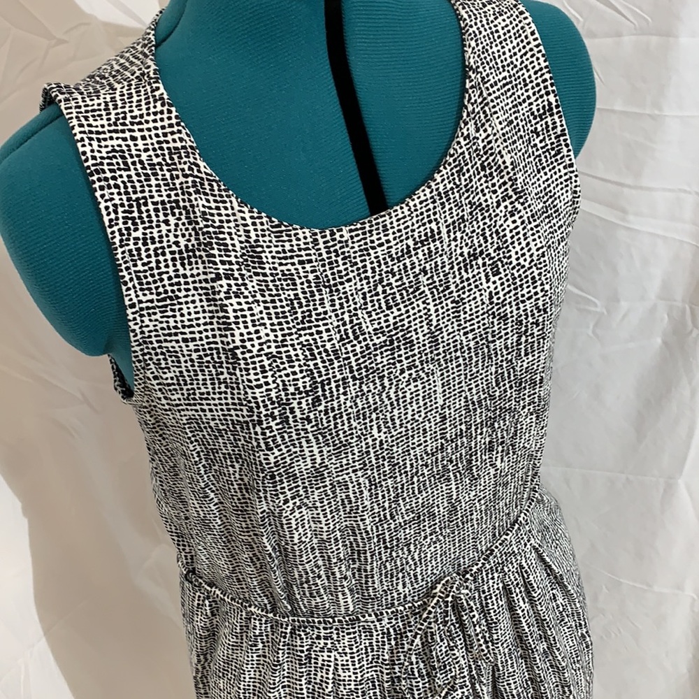 Gap Black and white sleeveless dress - EUC
